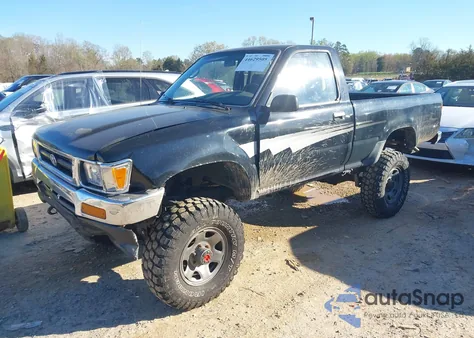1992 Toyota Pickup 1/2 Ton Sht Wheelbase Dlx z USA, uszkodzony, nr VIN JT4RN01P3N7058218